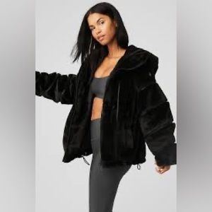 New Alo Yoga Knock Out Faux Fur Jacket Coat Black Small NWOT